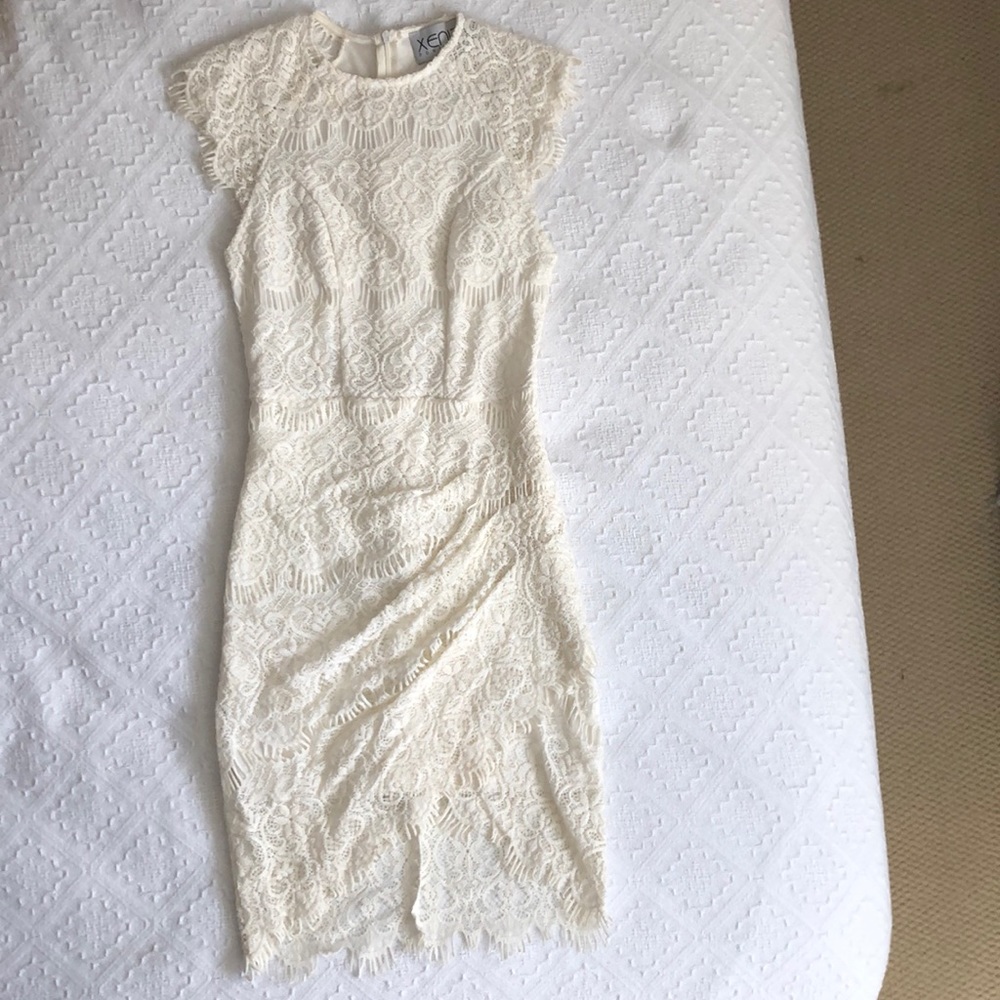Xenia Boutique ivory lace bodycon dress size 2